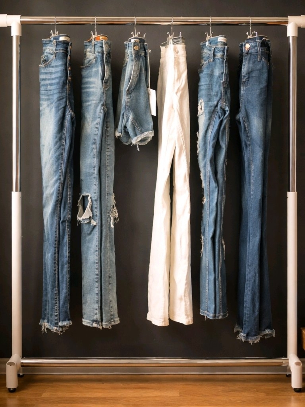 Lot of 6 Pairs KanCan AE Hollister Salvage Flying Monkey Jeans 1 Shorts Sz 0/25